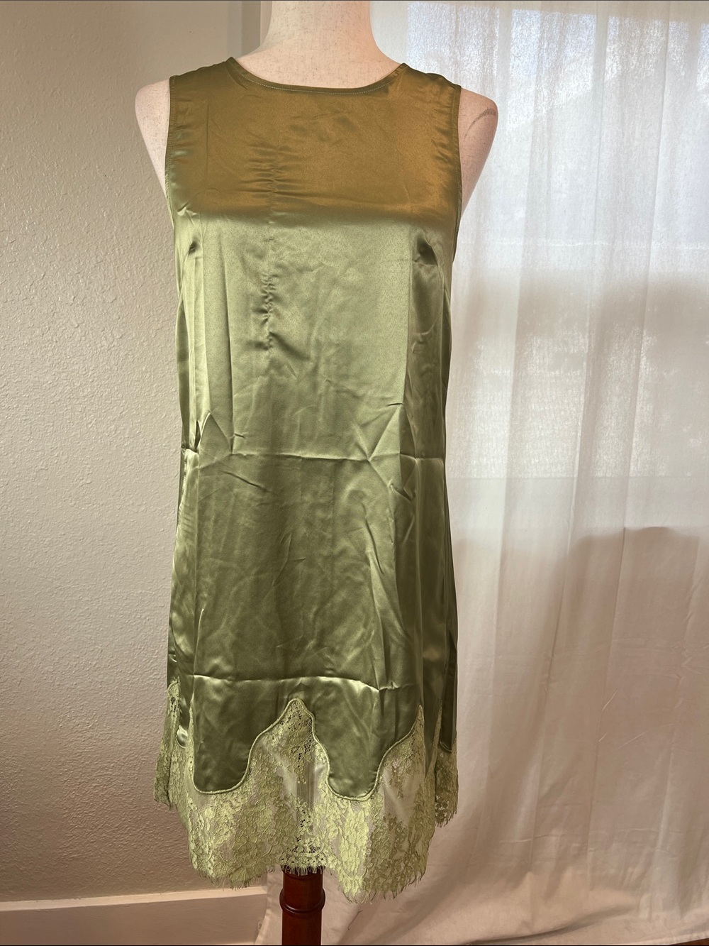 Kourt Yasmin Satin Lace-Trim Slip Dress in Olive Green. Size XS. NWT. Callout